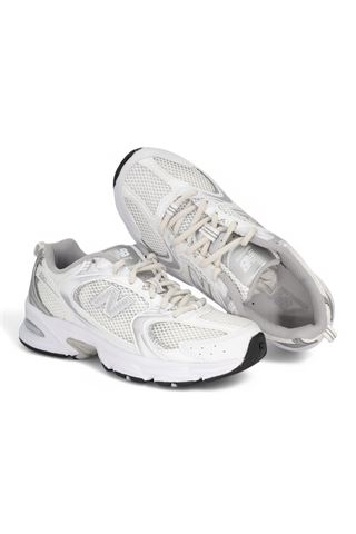 Sneaker in pelle e mesh colore bainco argento. NEW BALANCE | MR530-EMA